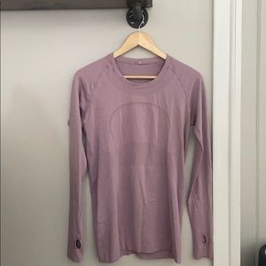 Lulu Light Pink Size 10 Swiftly Tech Long Sleeve